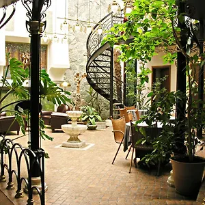 4* Otel Boutique Mtiebi